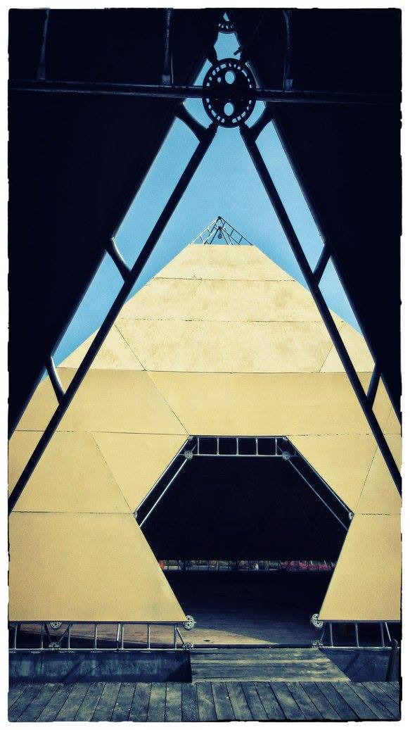 pyramids of chi