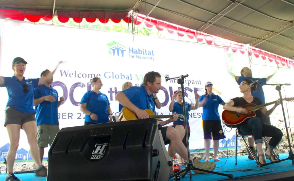 onstage-with-suzerth